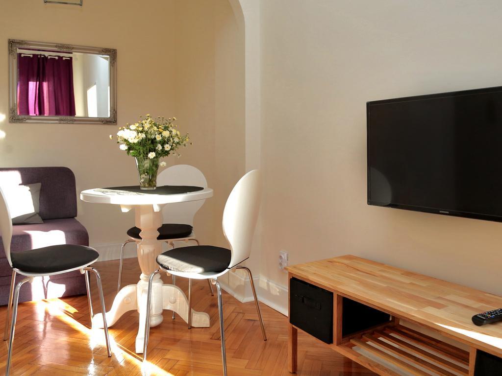 Apartment Central Belgrad Rum bild